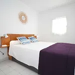T2 Renove Avec Parking, Climatisation A Balaruc-Les-Bains - Fr-1-553-198 Apartamento *
